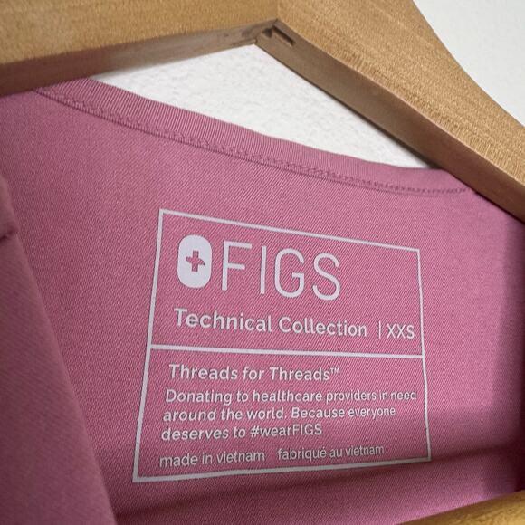 FIGS Casma 3-Pocket Scrub Top Chalk Pink XXS - Picture 3 of 8